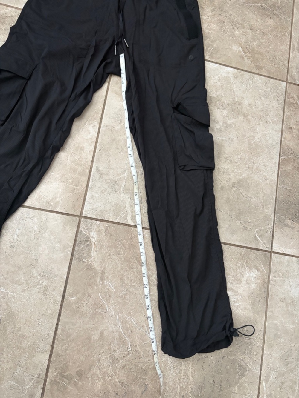 Lululemon Dance Studio Relaxed-Fit Mid-Rise Cargo Pant - Picture 8 of 8